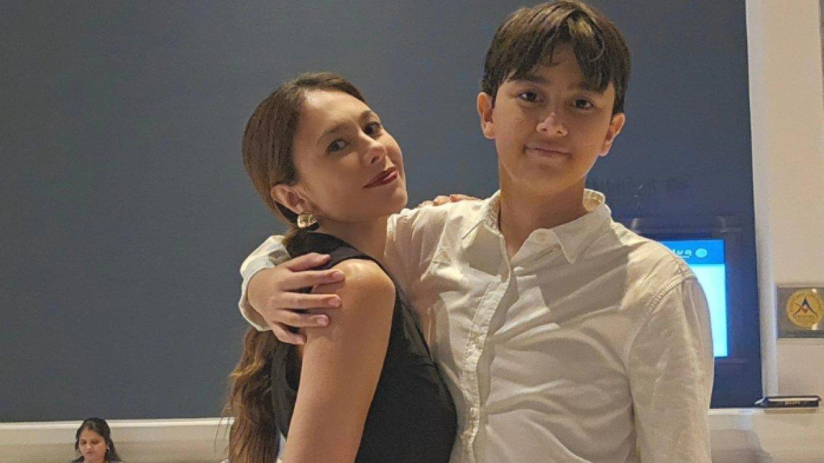 Wulan Guritno pose dengan anak dikira kekasih baru