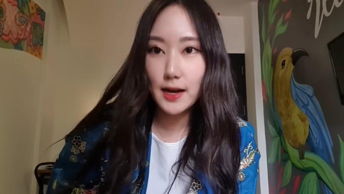 Youtuber Korea Selatan bernama Jiah liburan ke Manado, Sulawesi Utara.