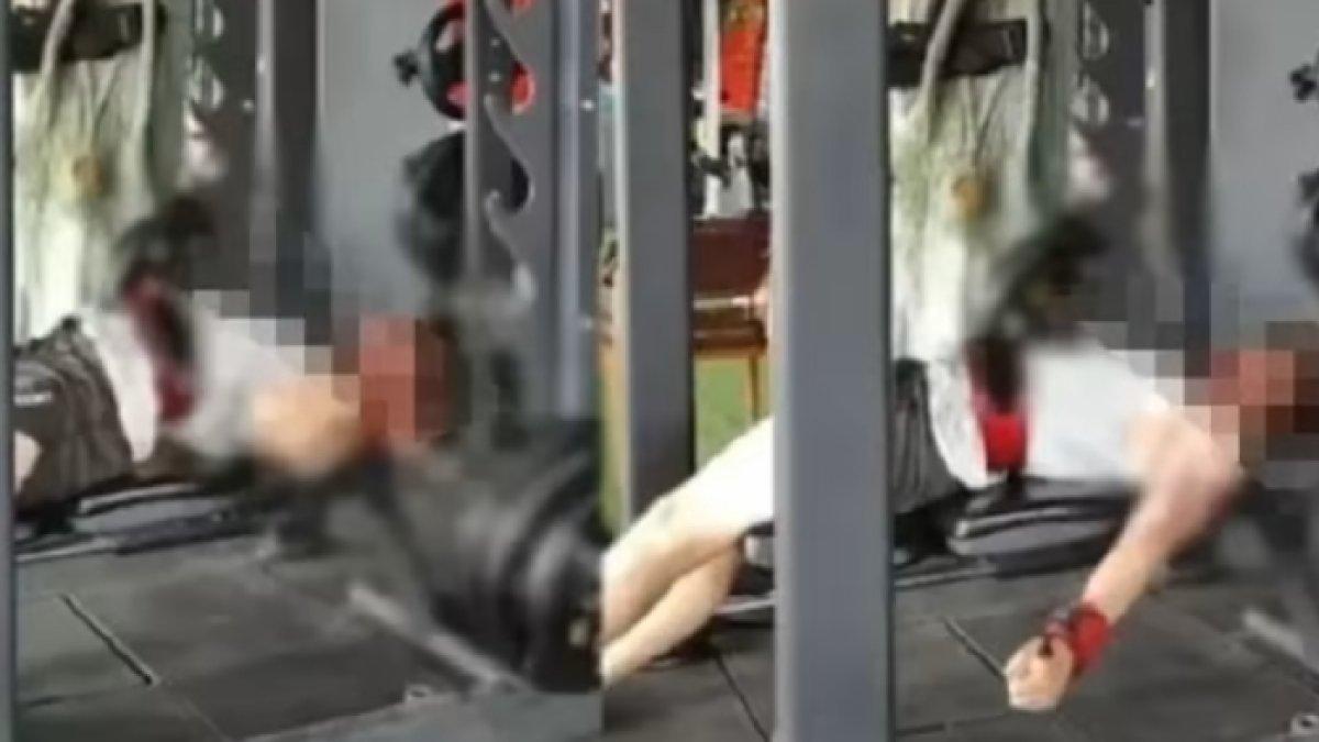 Zhang (25), pria di China tewas di gym setelah lehernya tertimpa barbel seberat 100 kilogram.