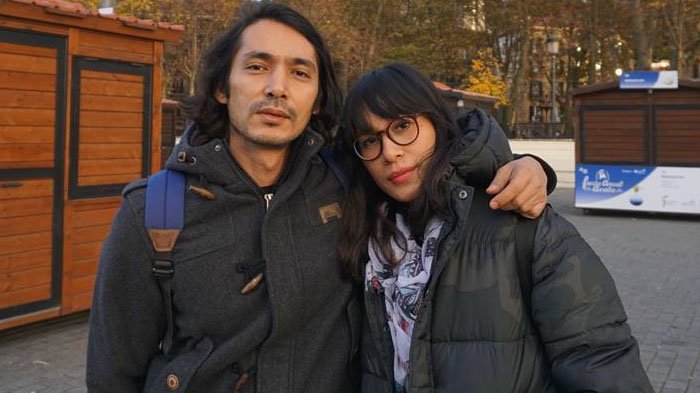 Abimana Aryasatya bersama sang istri Inong Ayu