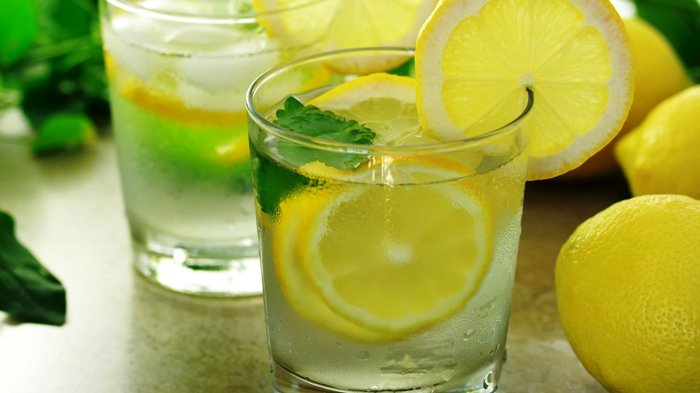 Tambahkan air perasan lemon dalam beras sebelum dimasak untuk mendapatkan nasi yang putih dan pulen.
