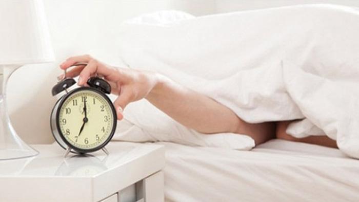 Alarm Jam Saat Tidur