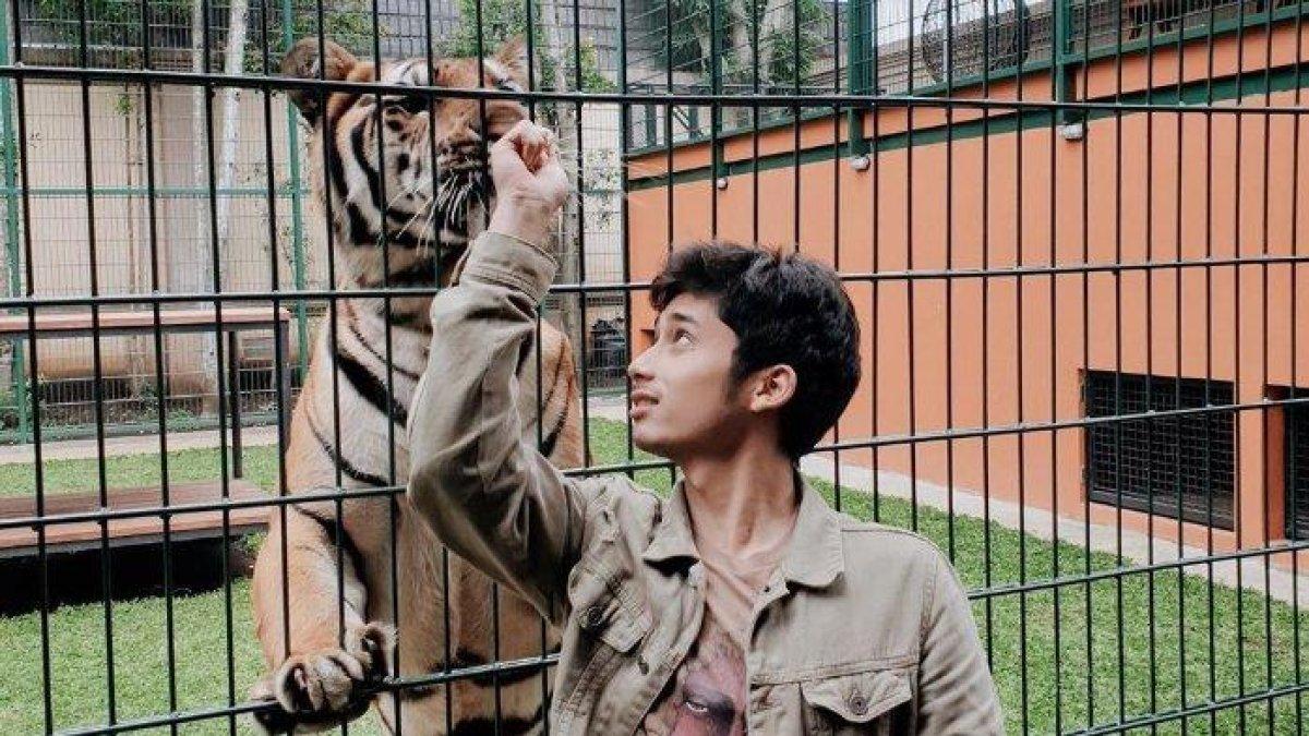 Inilah profil dan akun medsos Alshad Ahmad yang mengaku sudah geram karena selalu ditagih hasil lab Cenora oleh netizen