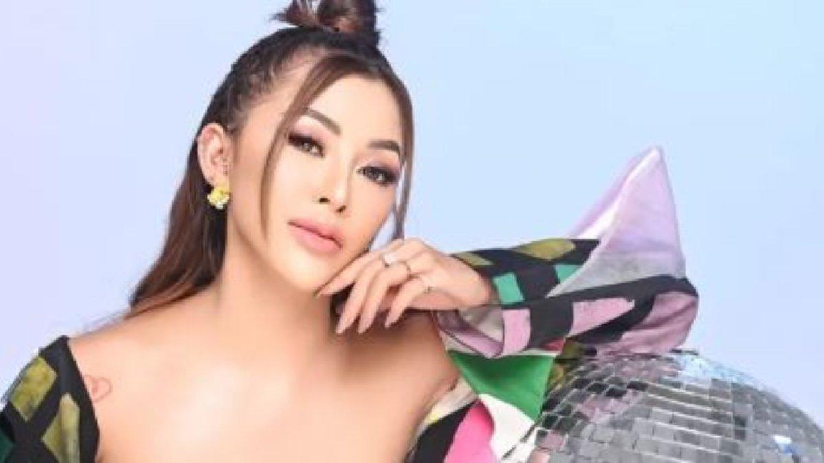 Amellia Putri mengklaim kariernya sebagai model seksi meroket hingga mendapatkan bayaran tinggi