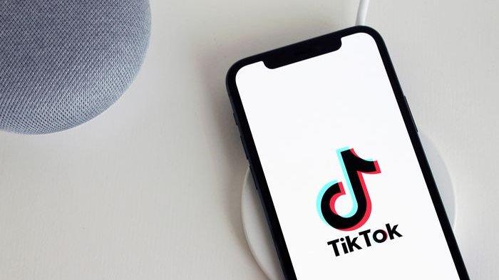 Cara pertama mendapatlan uang dari TikTok yakni menumbuhkan akun dengan membuat profil yang unik.