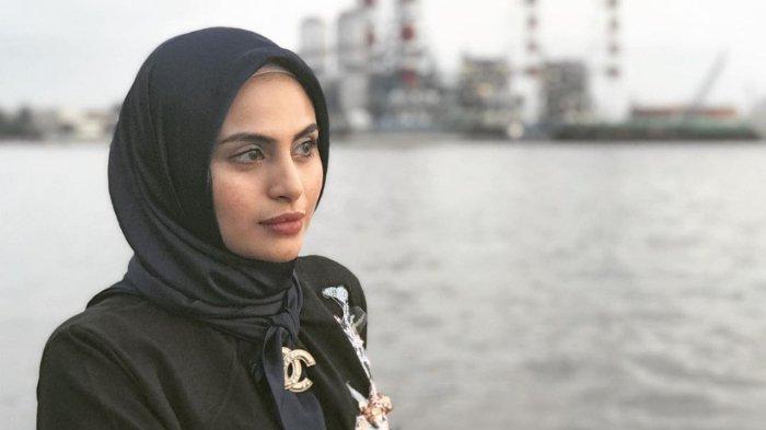 Asha Shara mengawali kariernya sebagai model dan pemain sinetron