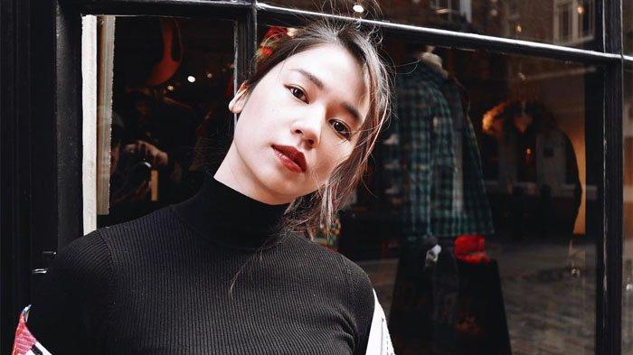 Inilah profil dan akun medsos Laura Basuki berperan sebagai karakter yang terjerat pinjol di film Sleep Call