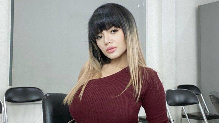 DJ Dinar Candy mengaku tak tahu pria yang dekat dengannya sudah beristri