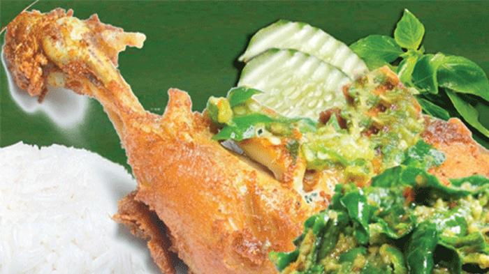 Ayam Goreng Lombok Ijo Semarang dish with green chili sauce
