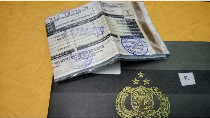 Jual beli BPKB dan STNK palsu