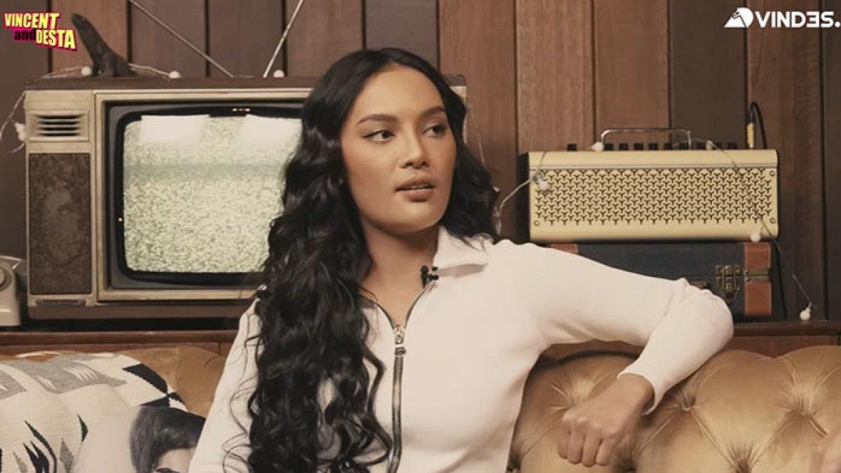Erika Carlina nyaris jadi korban pemerkosaan sopir taksi online