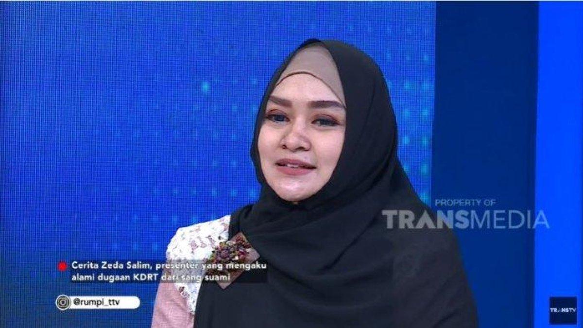 Cerita Zeda Salim saat tak diakui sebagai istri hingga mengalami dugaan KDRT
