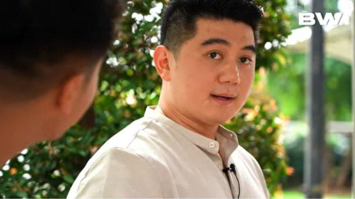 Inilah profil dan akun medsos Chef Arnold yang jadi sorotan netizen usai berikan komentar menohok kepada reviewer makanan 