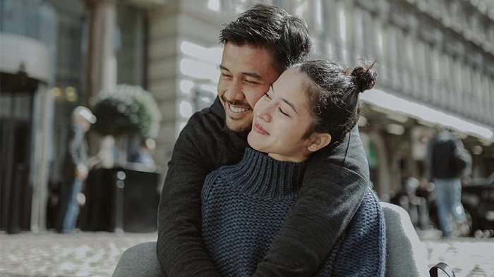 PUTRI MARINO BUCIN - Putri Marino pun membeberkan kondisi rumah tangganya dengan sang suami. 