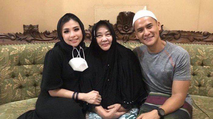 Choky Sitohang sayang mertua