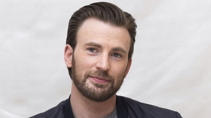 Inilah profil dan akun medsos Chris Evans aktor film Captain America ini resmi mempersunting Alba Baptista