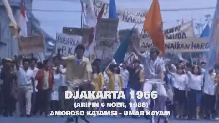 Cuplikan film Djakarta 1966.