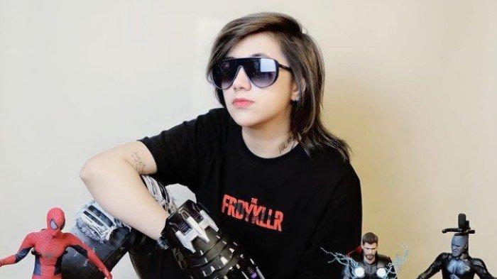 Dera Siagian makin glow up