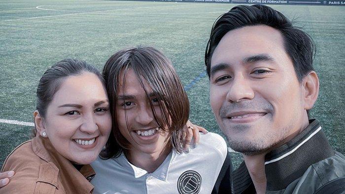 Donna Agnesia dan Darius Sinathrya kunjungi Lionel Nathan di Prancis.
