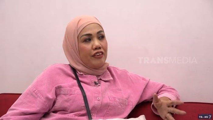 Elly Sugigi pernah jadi ART