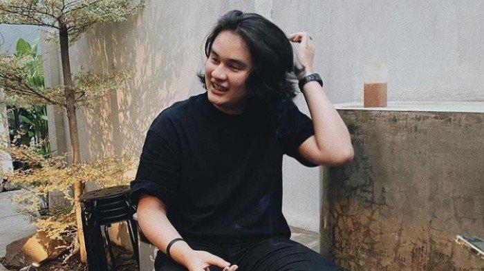 MANTAN ESA SIGIT - Aktor Esa Sigit sudah mencuri perhatian penonton berkat kemampuannya dalam memerankan berbagai karakter.