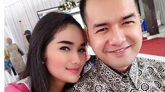 Faby mengatakan sikap Revand sebagai suami telah menyakiti hatinya