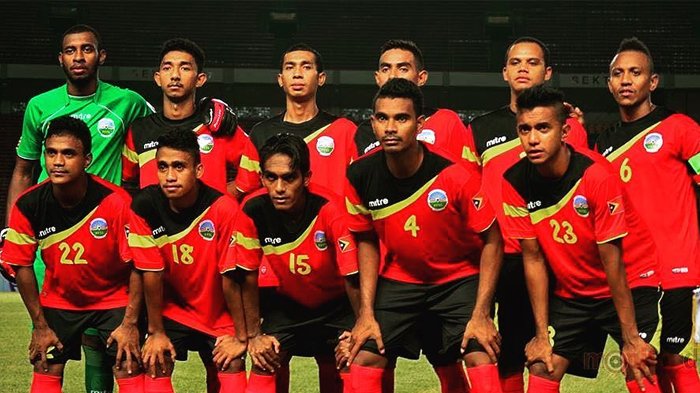 Filipe Oliviera memakai baju merah saat berhadapan dengan Thailand