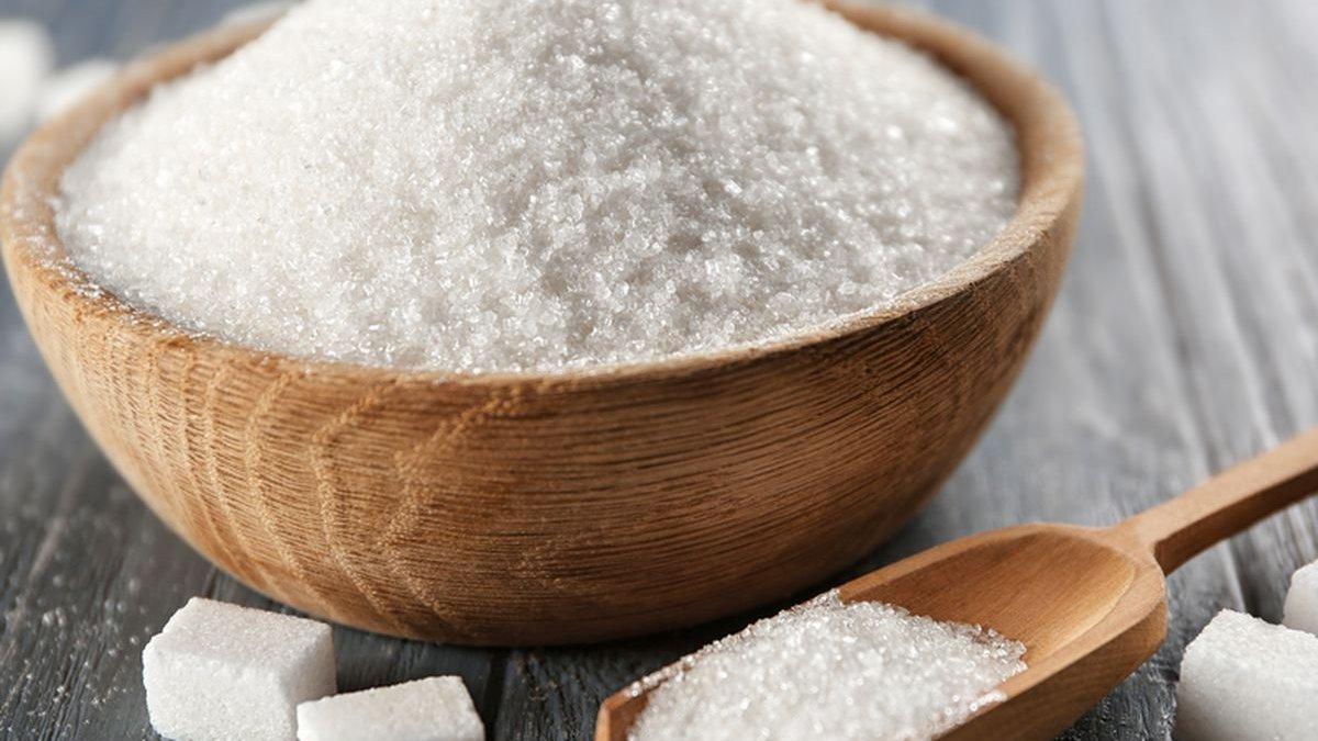 Gula dapat mengatasi badan lemas dan keringat dingin