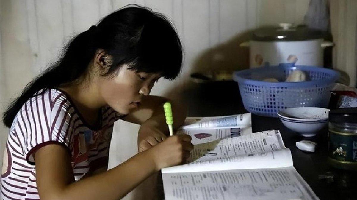 Ha Dong Dong kembali bisa bersekolah.