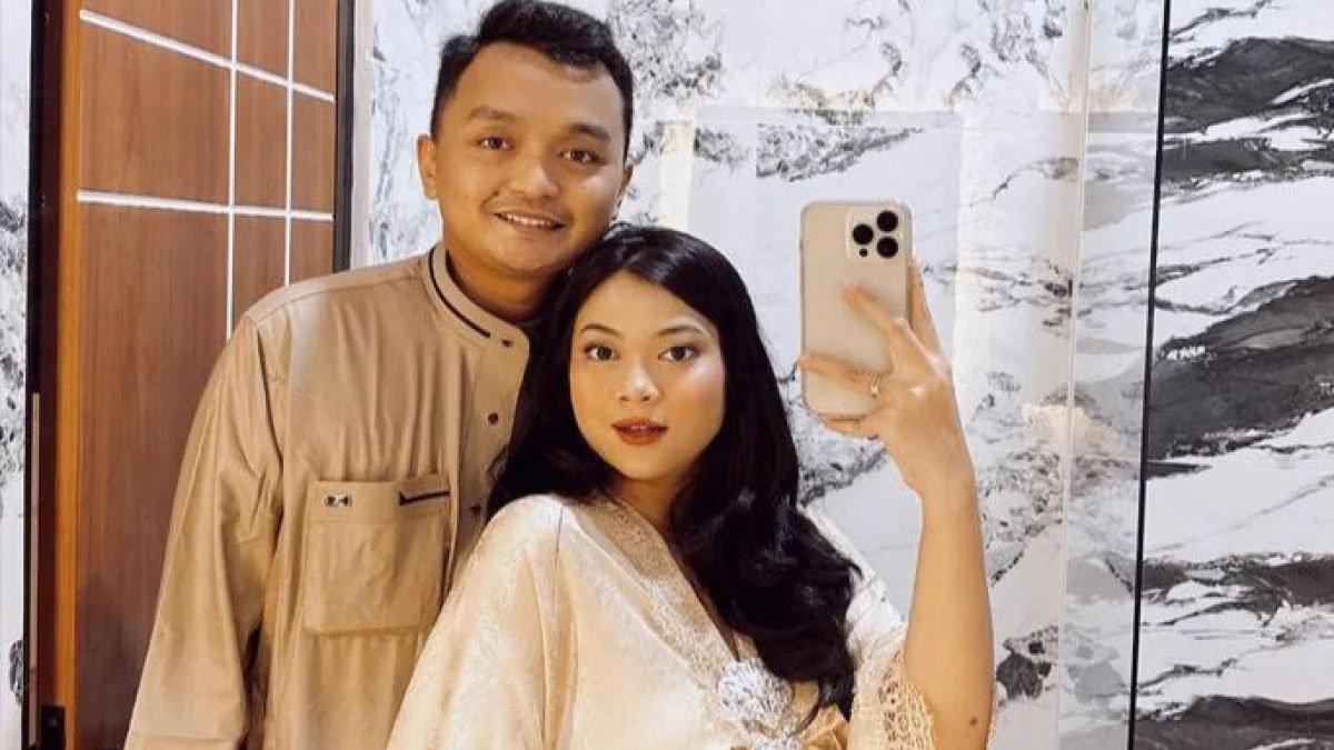 Hanum Mega balikan dengan suaminya
