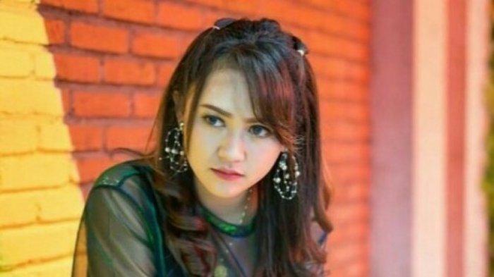 Happy Asmara pamit dari media sosial