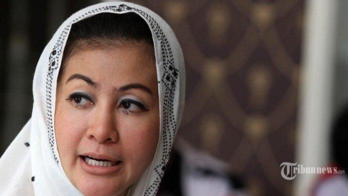 Hasnaeni terdakwa kasus korupsi PT Waskita