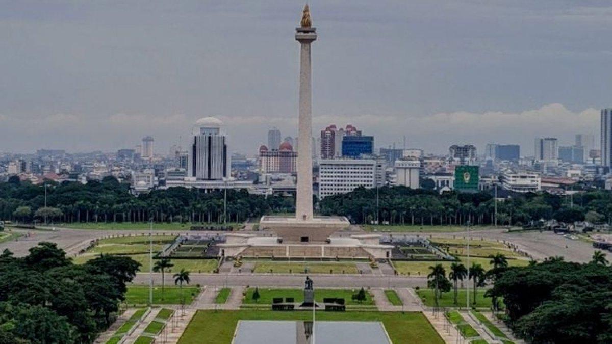 Monas