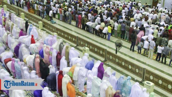 SALAT TARAWIH 2025 - Inilah jadwal Salat Tarawih pertama di Ramadhan 2025 ini.