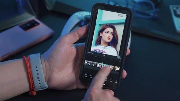 Cara mendapat uang dari aplikasi penghasil uang CapCut pun mudah, cocok banget buat kamu yang hobi mengedit video.