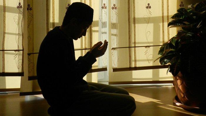 BACAAN SURAT SHOLAT TARAWIH - Daftar Bacaan Surat Pendek untuk Sholat Tarawih 11 Rakaat