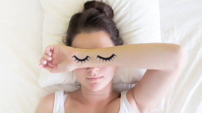 cobalah untuk tidur lebih awal untuk mendapatkan mata yang indah