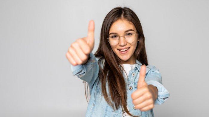 Wanita yang ceria punya daya pikat sendiri bagi sebagian laki-laki