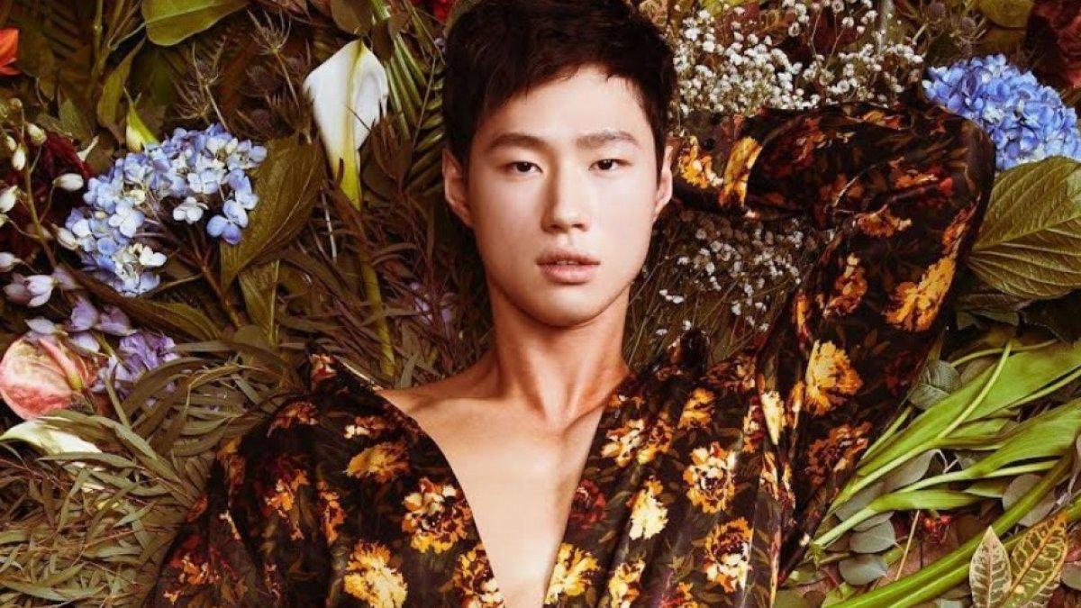 Isaac pernah syuting bareng BTS