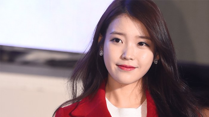 IU atau Lee Ji Eun
