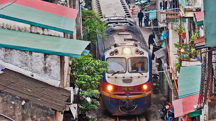 Mahasiswa UI terlindas kereta api diduga sengaja bunuh diri