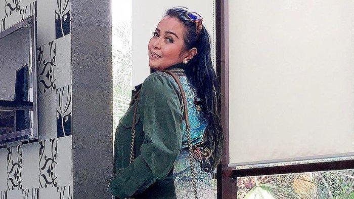Jennifer Jill beber pengalaman baru pertama kali dikerok saat di penjara.