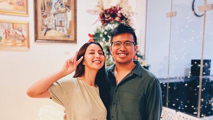 Joshua Suherman dan Clairine Clay siap jadi orangtua