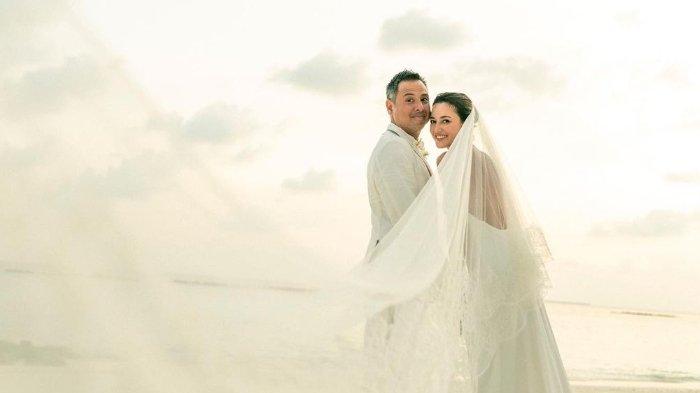Julie Estelle dan David Tjiptobiantoro