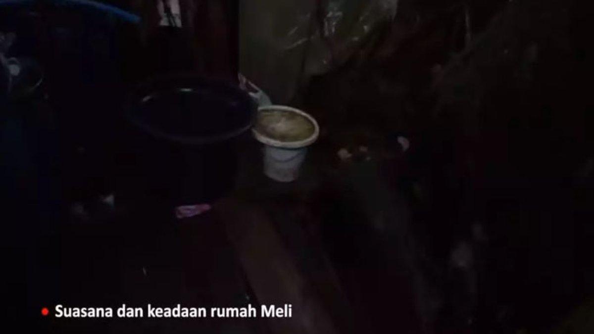 Kamar mandi sederhana.