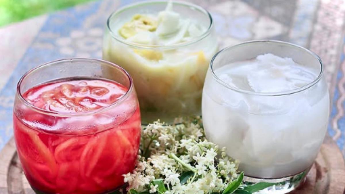 Inilah cara mudah membuat Es Kelapa Muda khas Pangandaran, Jawa Barat, kuncinya pilih kelapa muda segar, minuman segar yang pas untuk melepas dahaga