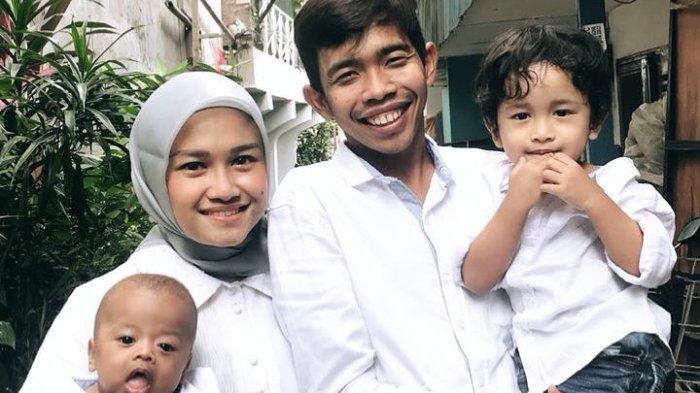 Dede Sunandar rela jauh dari anak dan istri demi mengais rezeki