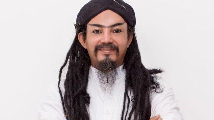 LIMBAD DIANGGAP SYAITON - Pesulap Limbad sempat ditahan imigrasi Arab Saudi gegara penampilannya dianggap mirip syaiton.