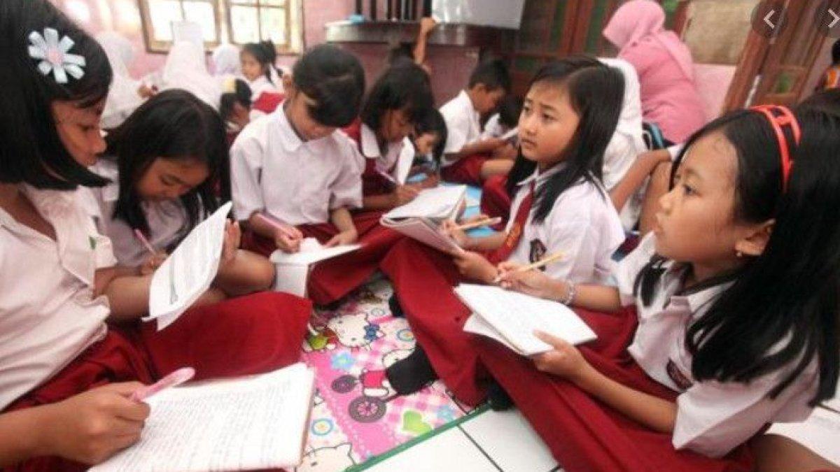 Simak 13+ kunci jawaban soal Matematika Kelas 2 SD/ MI Semester 1 Kurikulum Merdeka Tahun Ajaran 2023-2024 berikut, materi deret bilangan
