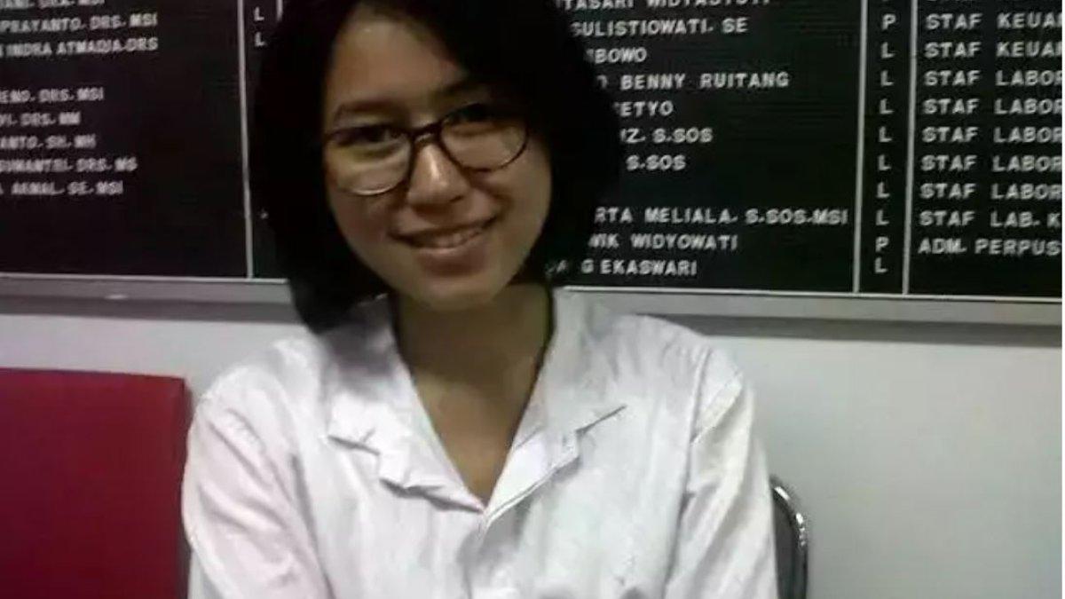 Niken Ayu bekerja sebagai guru